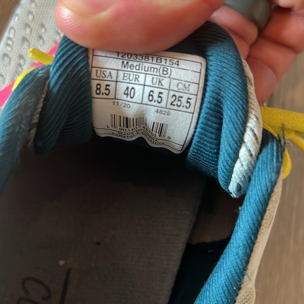 Brooks - Picture 2 of 2